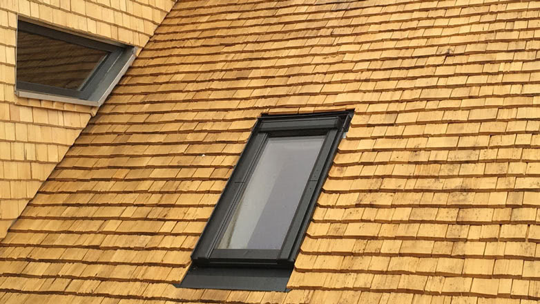 Roof-shingles